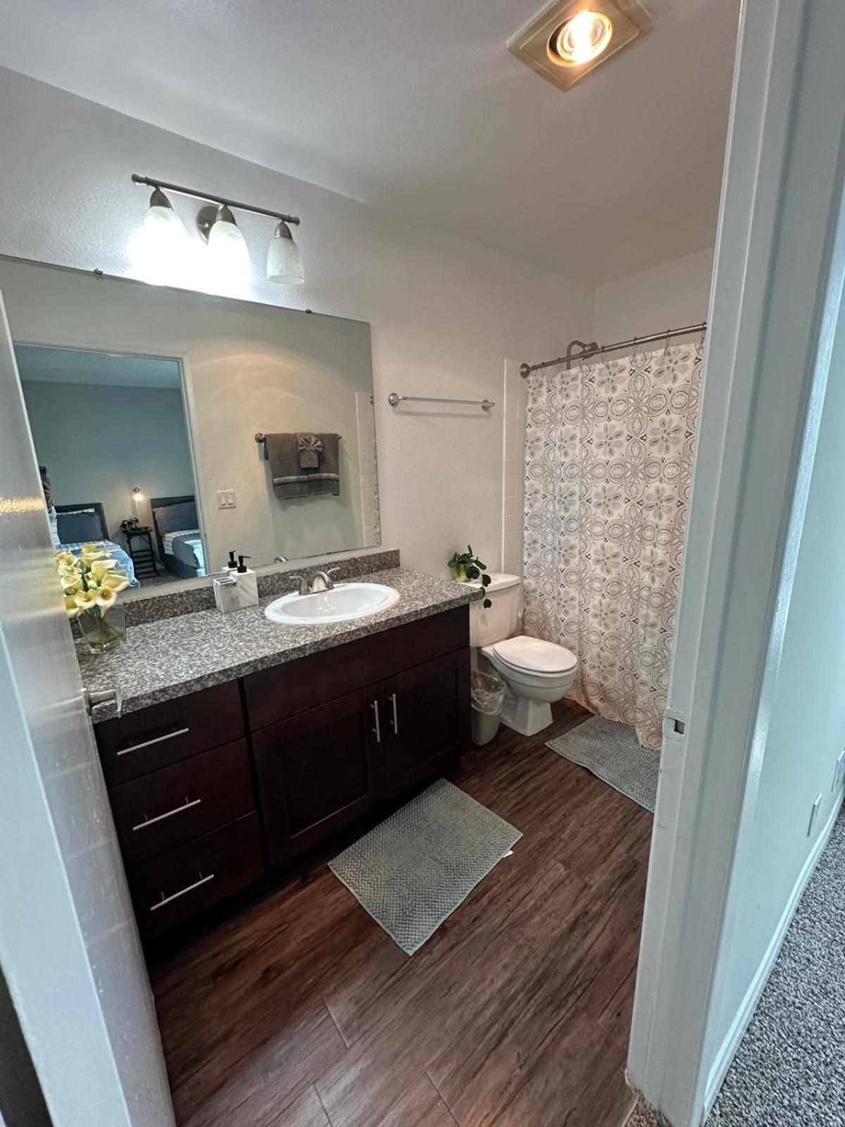 Incredible Two Bedroom Hollywood Free Parking Los Ángeles