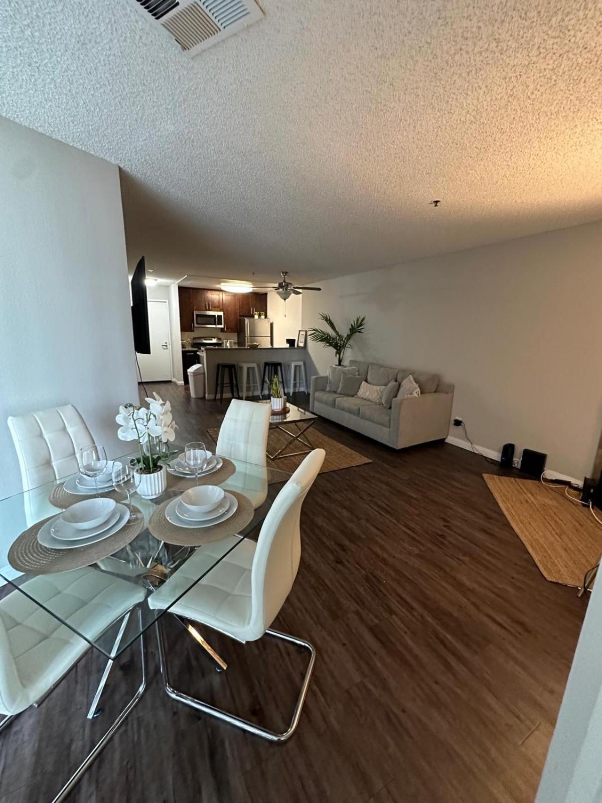 Appartamento Incredible Two Bedroom Hollywood Free Parking