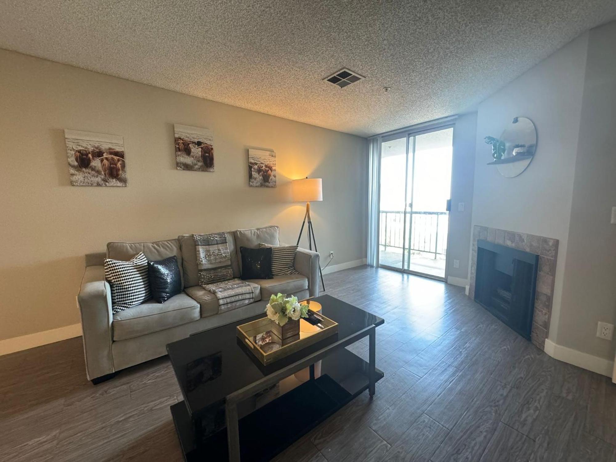 Apartamento Incredible Two Bedroom Hollywood Free Parking Los Ángeles